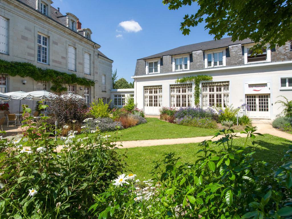 Hotel Mileade Le Domaine De La Blairie - Saumur Saint-Martin-de-la-Place Exterior foto